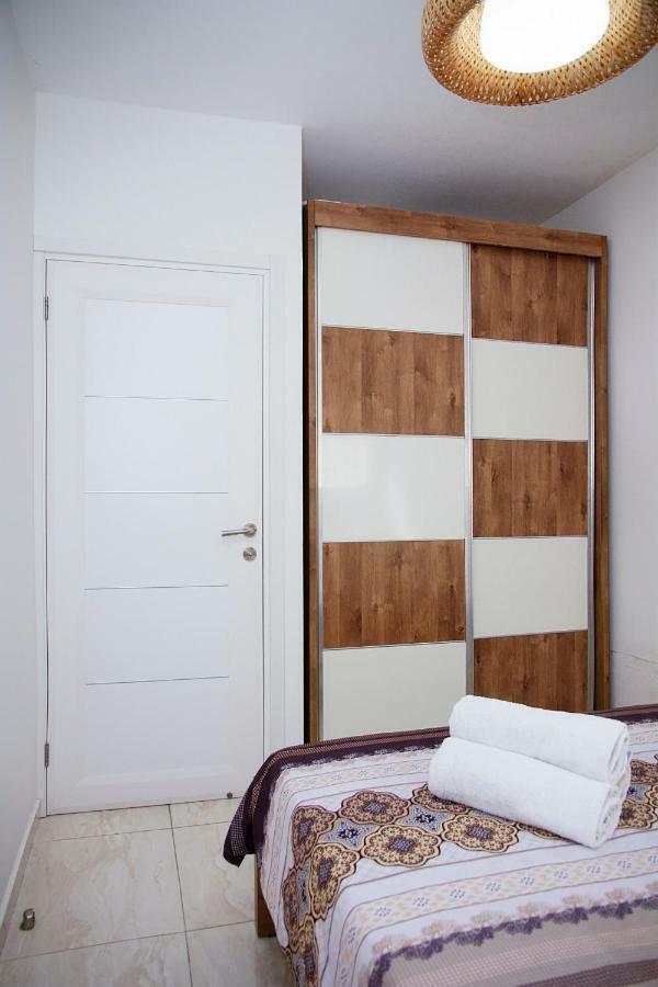 Apartments4You Dinara Bat Yam Ngoại thất bức ảnh